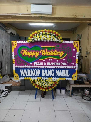 Papan Bunga di Kuniran Batangan